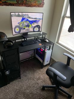 Cyber power pc with 180hz monitor no trades