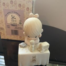 Precious Moments 1990 Symbol Of Membership My Happiness