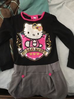 Hello kitty size 6x girls dress. New without tags. Daughter ended not liking hello kitty.