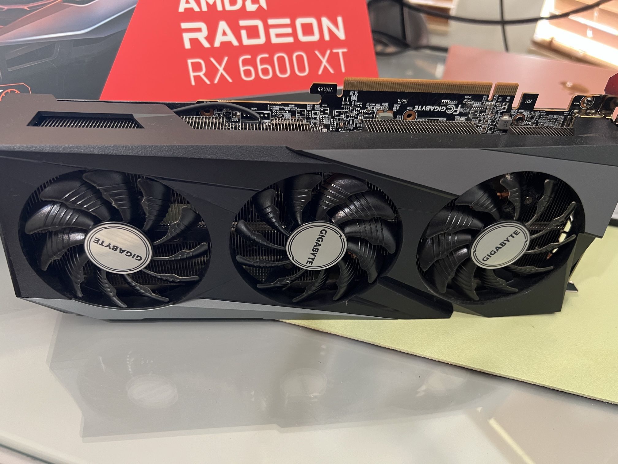 GIGABYTE Radeon RX 6600 XT Gaming OC PRO 8G Graphics Card,