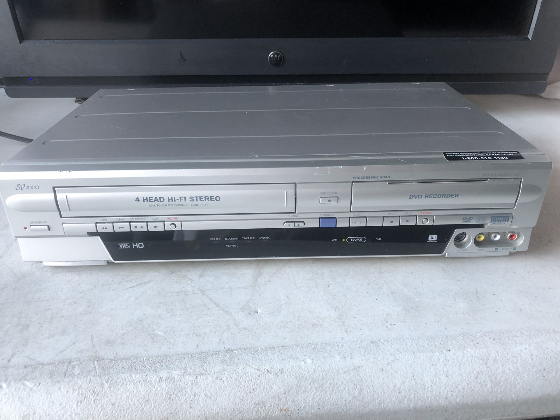 PRICE IS FIRM Funai WV20V6 SV2000 DVD Recorder and VCR Combo Includes RCA CABLE  125  You are more than welcome to test the item before you pay us.   