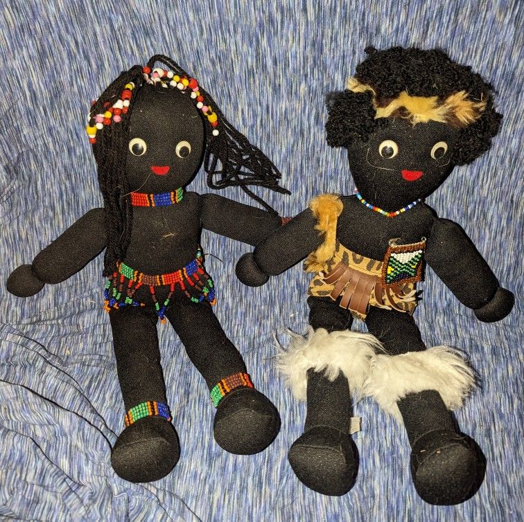 Pair Of Classic Zulu Cloth Dolls