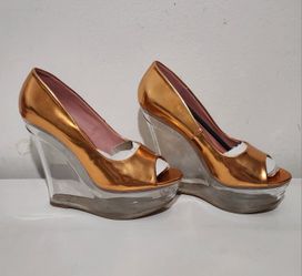 Shoe Repúblic La Size 5.5 Copper 5" Heels BNWOT "As Is"