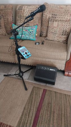 SINGTRIX PORTABLE KARAOKE SYSTEM EXCELLENT CONDITION LIGHTLY USED