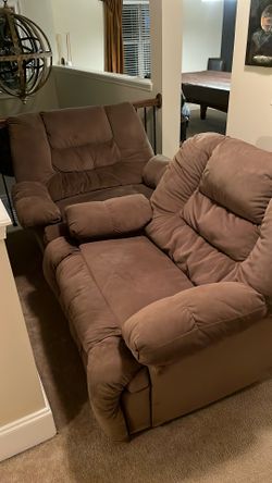 2 Large Recliners For Sale