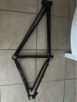 throne goon frame trade