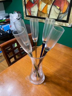 Armand hand blown champagne flute