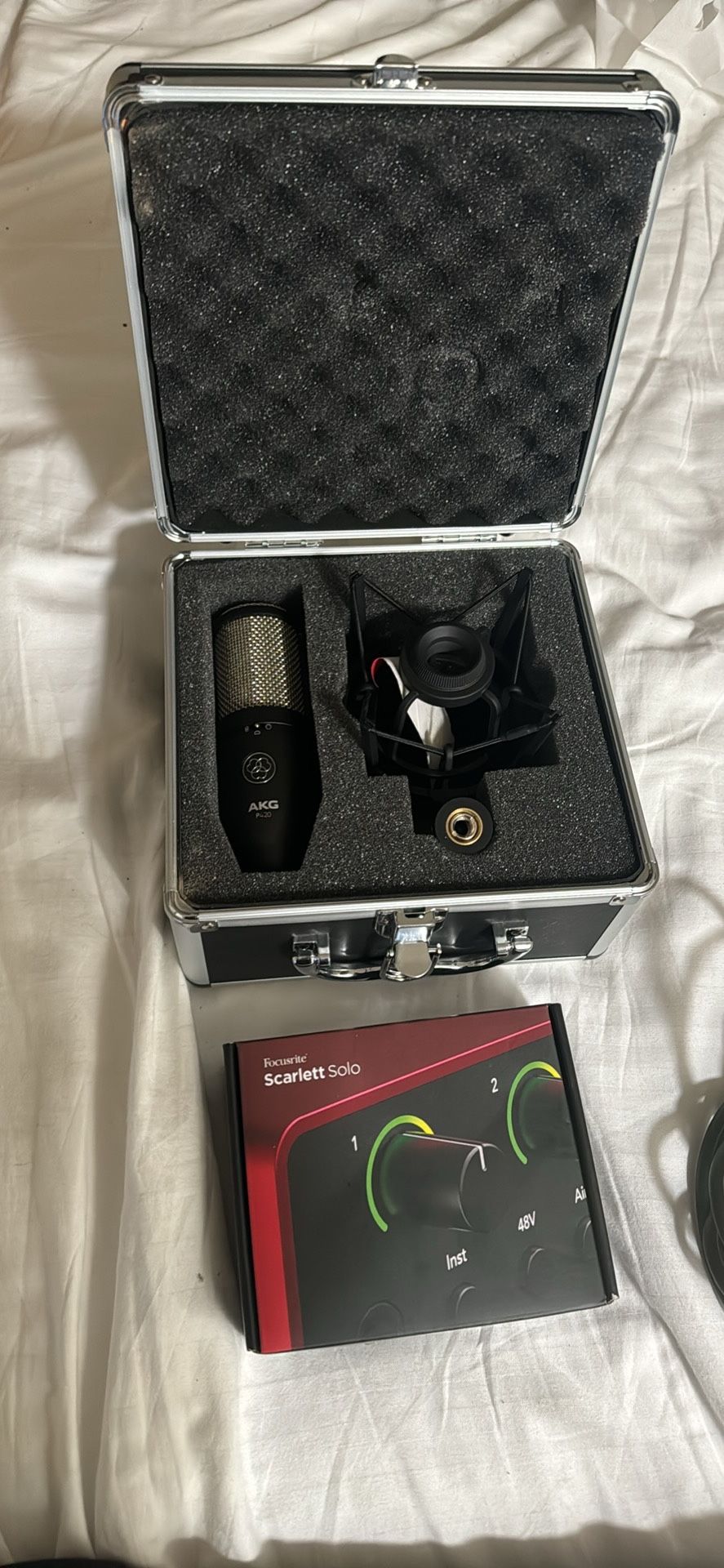New Akg Studio