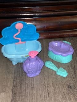 Little mermaid little people furniture and accessories