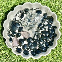 🖤 Pretty bundle of black charms & beads taken from broken vintage necklaces