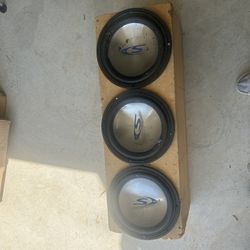 3 12s And A Pioneer Indash 