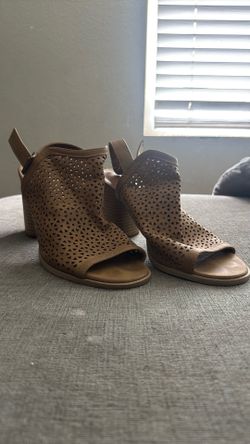 Woman brown heels