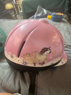 Tot to trot riding helmet S/m may try on first 1116 airport Dr or Rosedale