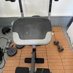 Weight Bench With 200lbs Of Weight