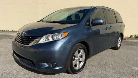2017 Toyota Sienna