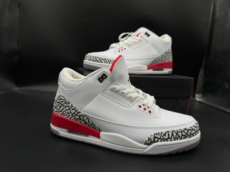 Jordan 3’s men’s size 8-12
