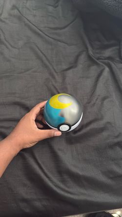 Pokémon Moon Ball Replica