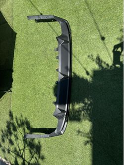 2025 Toyota Camry Rear Lower Bumper Diffuser (Used)