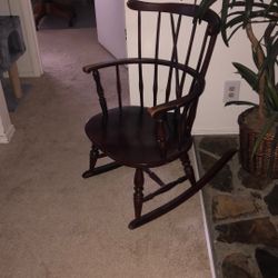 Mid century rocking chair USA solid wood Windsor style
