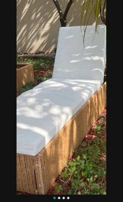 Outdoor Lounge Chair