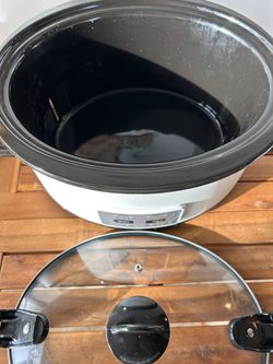 Small GE 3qt crockpot for Sale in Pasadena, TX - OfferUp