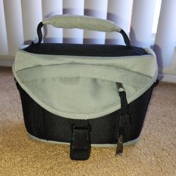 Medium sized camera bag