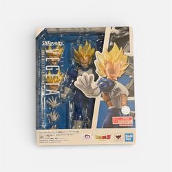 Bandai Dragon Ball Z Super Saiyan Vegeta 5.3 in Action Figure
