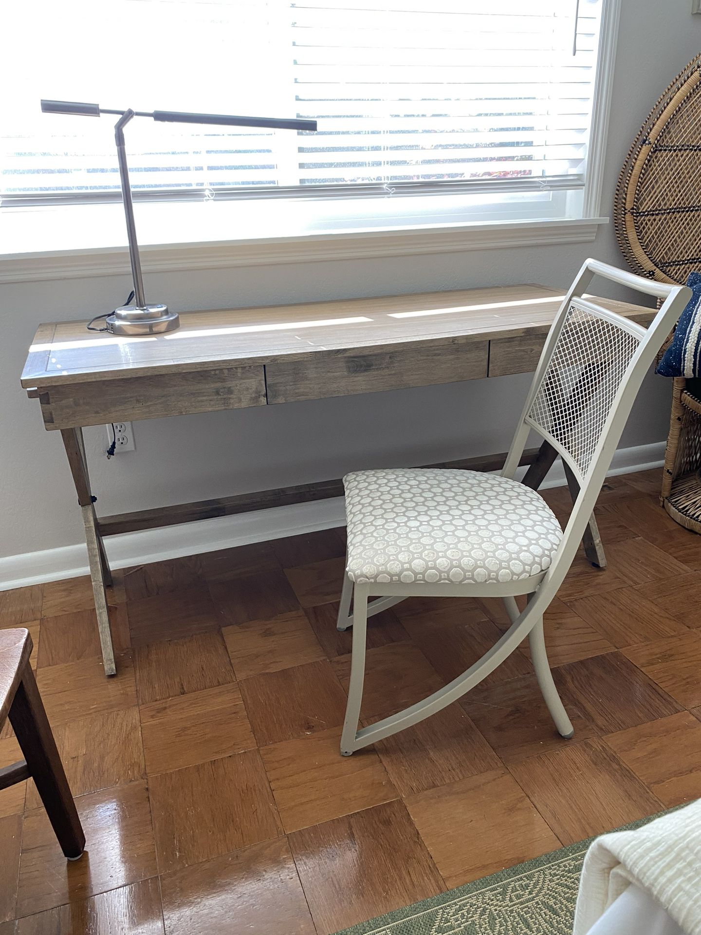 Light Walnut Table/Desk And Sleek Stylish Chair