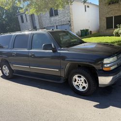 2004 Chevrolet Suburban