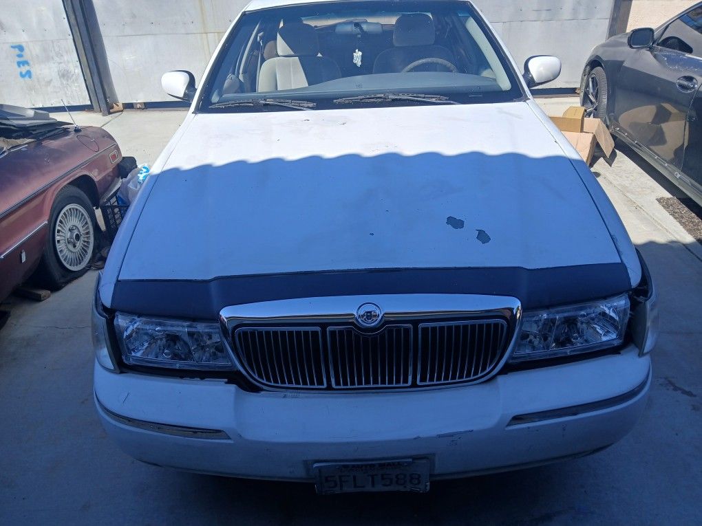 2004 Grand Marquis Complete Or Parts