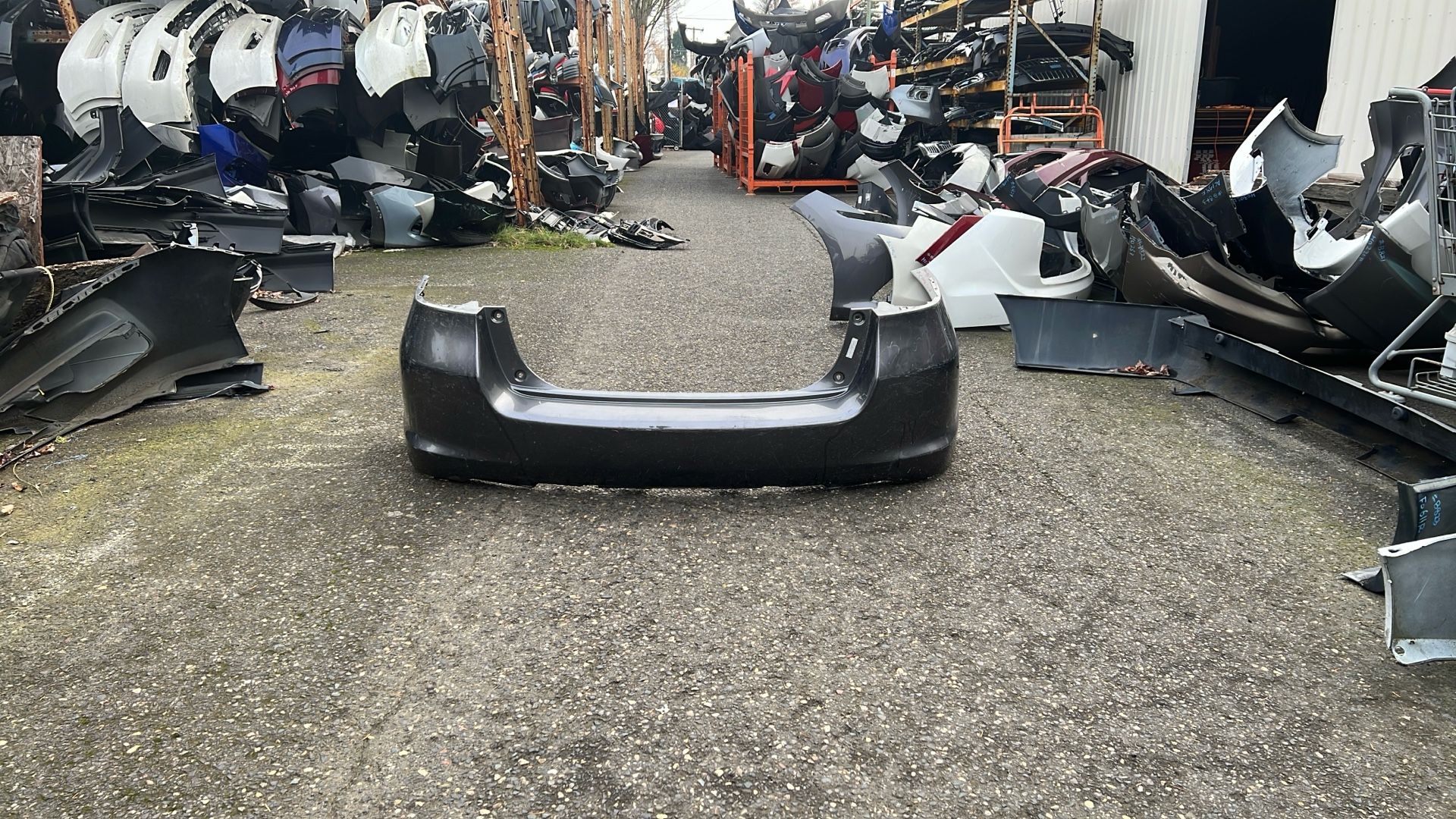 2010 To 2011 Honda Insight Rear Bumper Cover #B998 HO1100 261