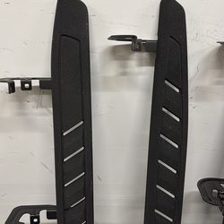 2020+ GMC Sierra 1500/ Silverado Metal Textured Black Factory Running Board Steps