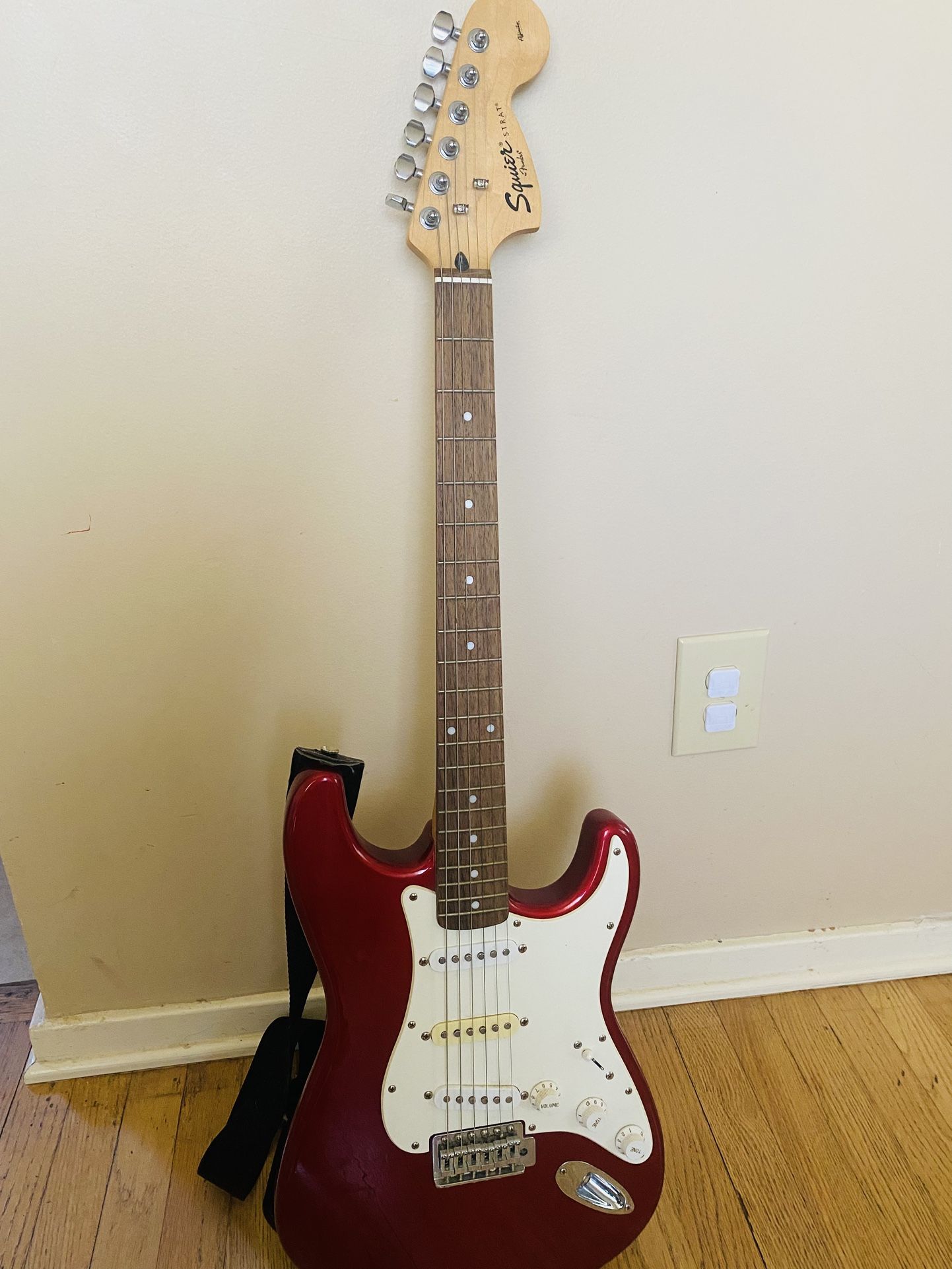 Squier Fender Electric Guitar