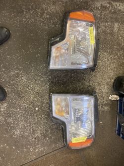 2012 Ford F150 F250 Headlights Like New 