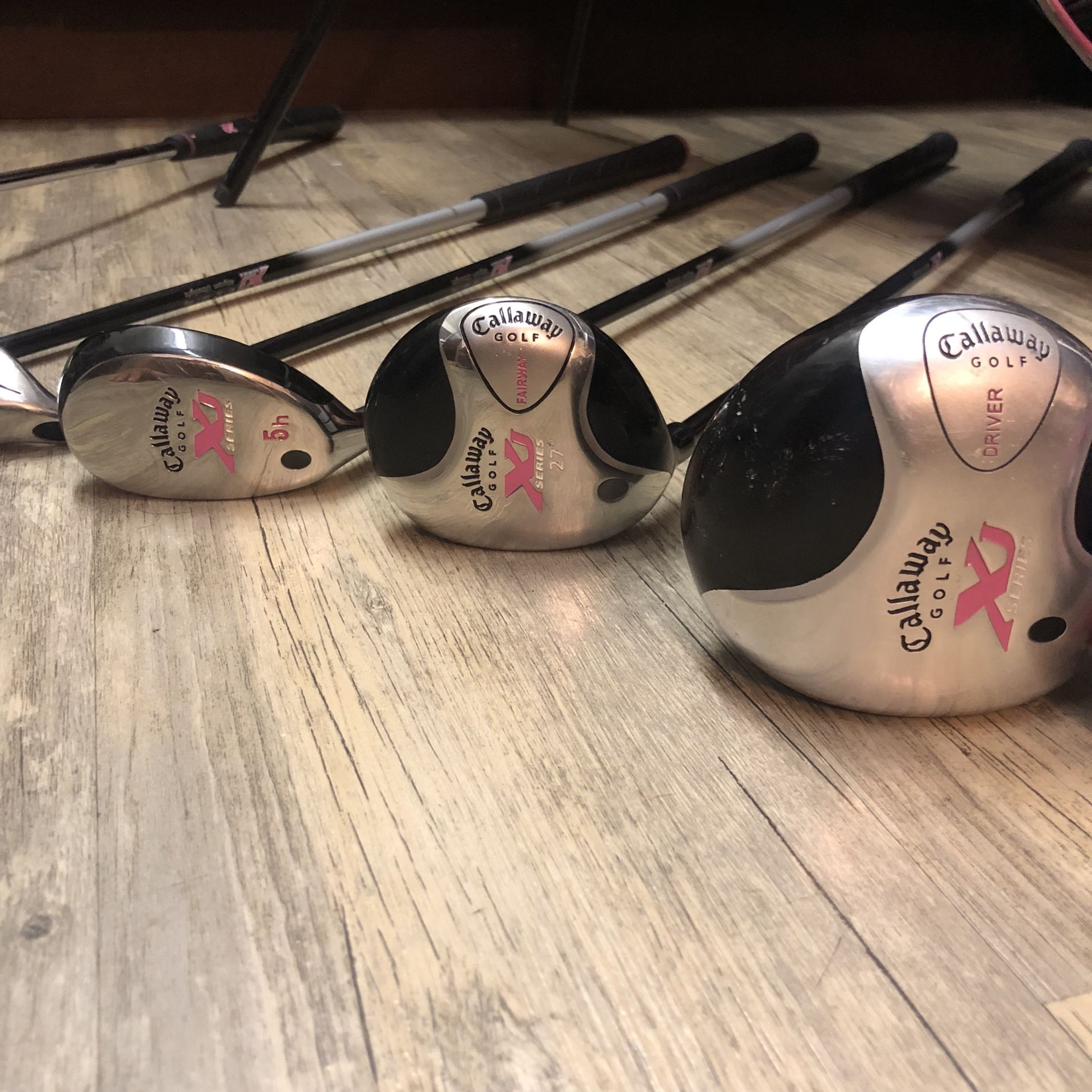 Callaway XJ Series junior Girls Pink Golf club set LH 4152” for Sale