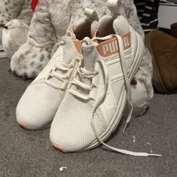 Women Running Shoes For Sale 