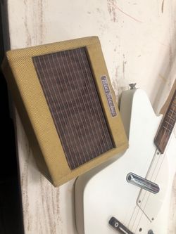 Mini Loog guitar & mini fender amp