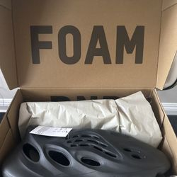New Yeezy Foam RNR Onyx Size 12 Men $120