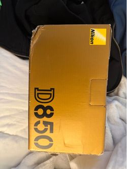 NIKON CAMERA