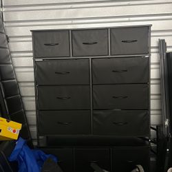 DRESSER/ENTERTAINMENT CENTER. 