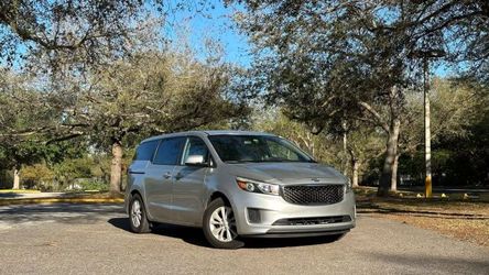 2017 Kia Sedona