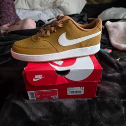 Men’s Nikes