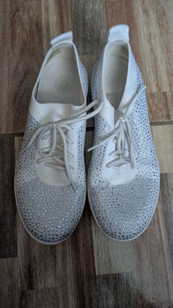 Sparkling Shoes - Size 6.5