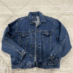 High Sierra Size M.