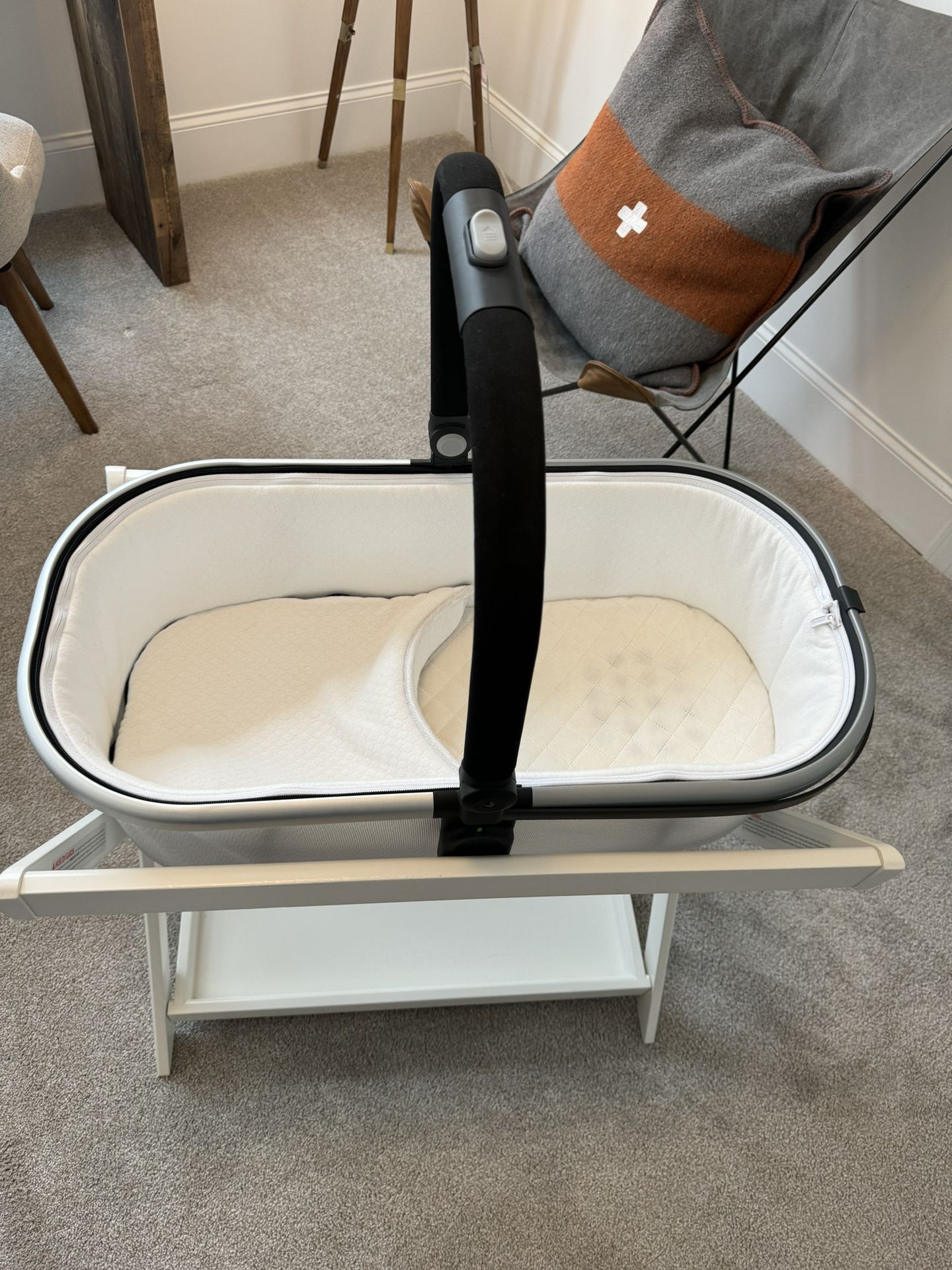Uppababy Bassinet With Stand 