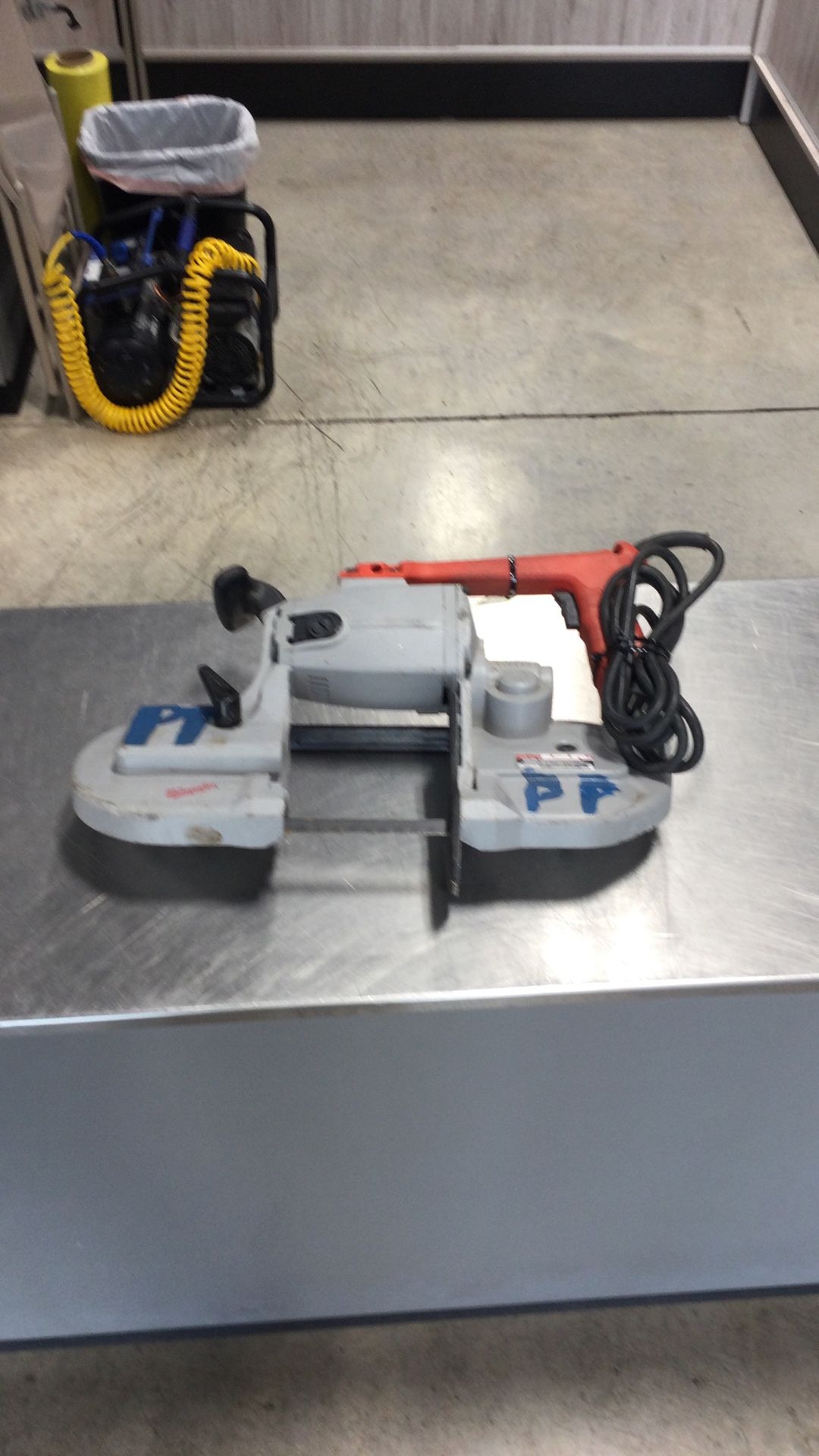 Milwaukee Corded Band Saw