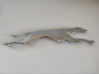 Vintage Rare Metal Greyhound Bus Coach Dog Emblem