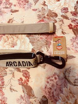 dog leash   NEW. 1/2.  Price.