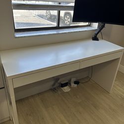 White Desk