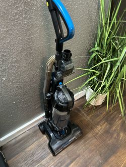 Eureka PowerSpeed Upright Vacuum